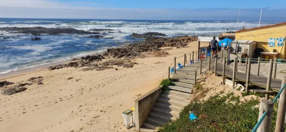Praia do Pinhal dos Eléctricos, Portugal